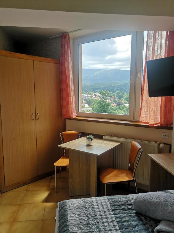 Bed and Breakfast Willa Mona à Szklarska Poreba Extérieur photo