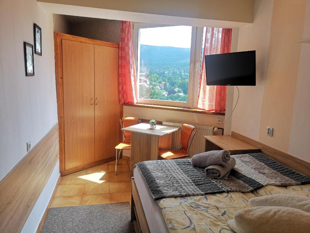 Bed and Breakfast Willa Mona à Szklarska Poreba Extérieur photo